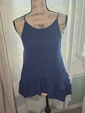 IJOAH. Navy Ruffle-Hem Spaghetti Strap Cami